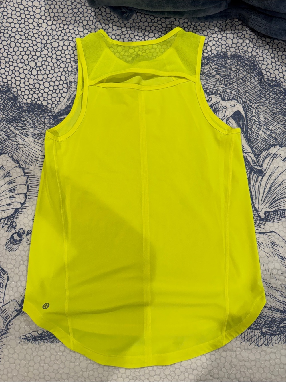 lululemon athletica Sculpt Neon Yellow Performance Tank Top - Picture 2 of 2